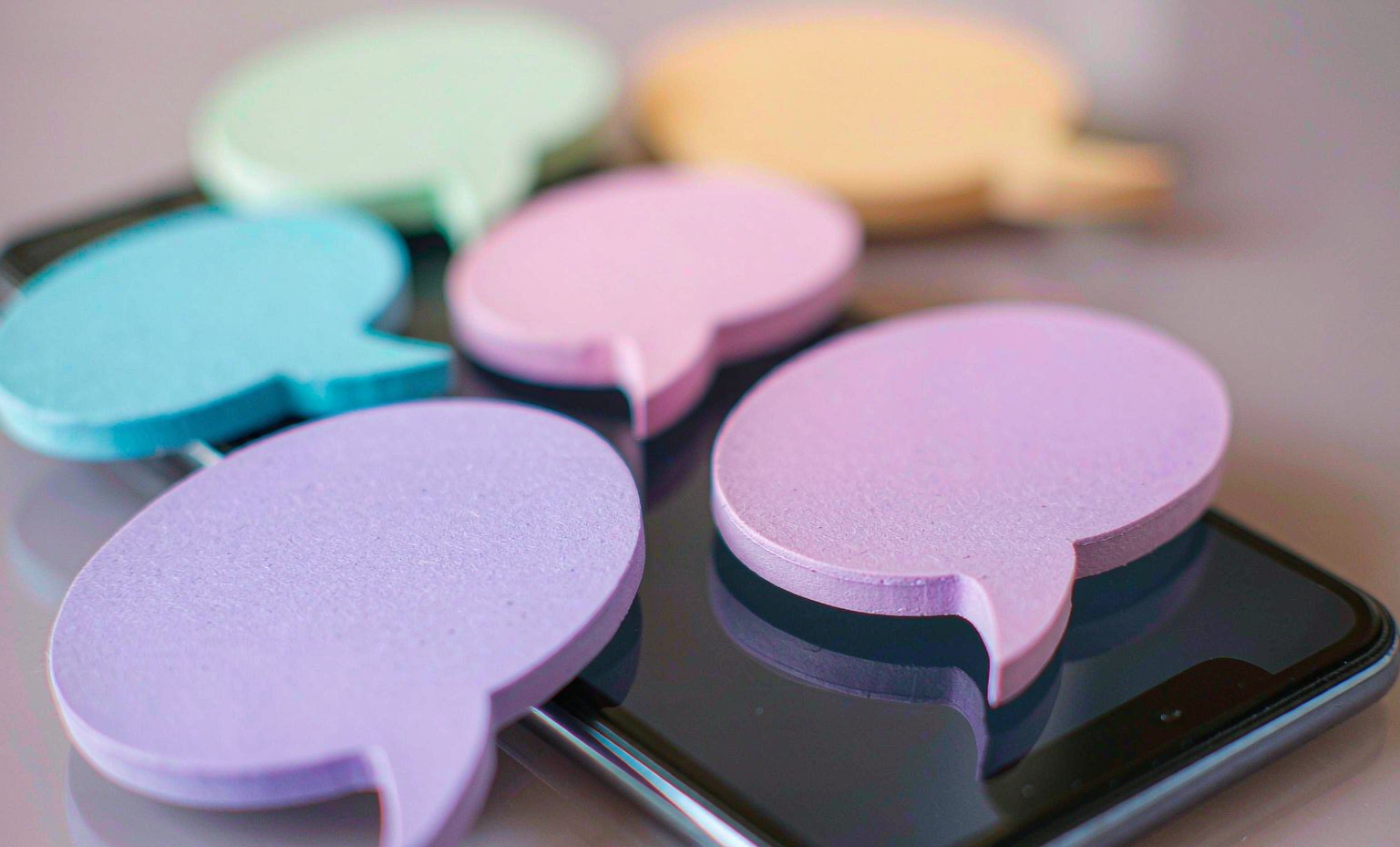 SMS und MMS 2026: Noch zeitgemaess oder Auslaufmodell?