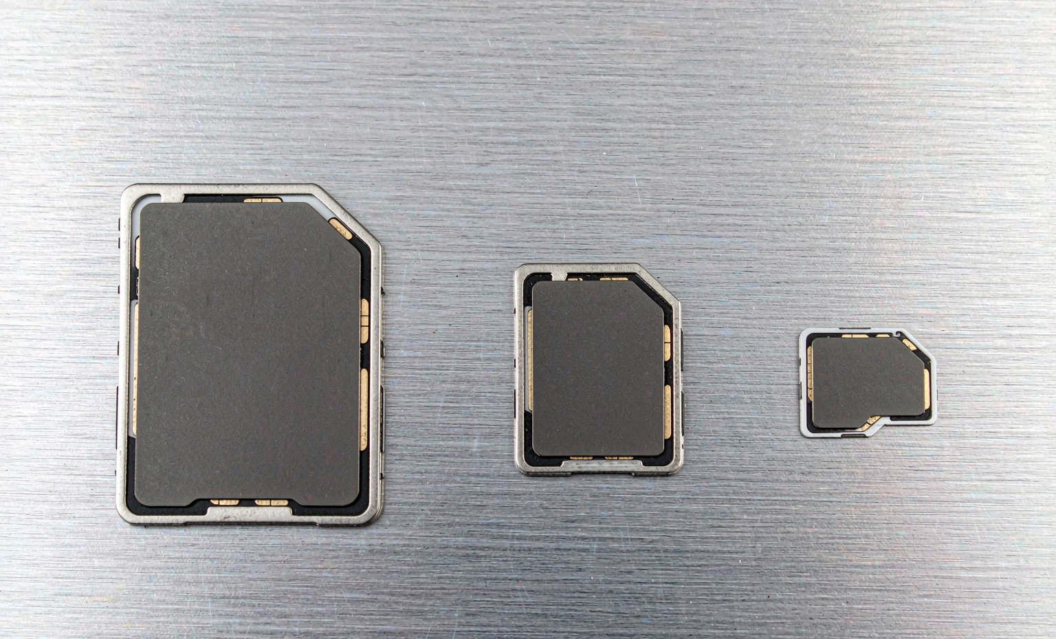 SIM-Karten-Formate erklaert: Standard, Micro, Nano und eSIM
